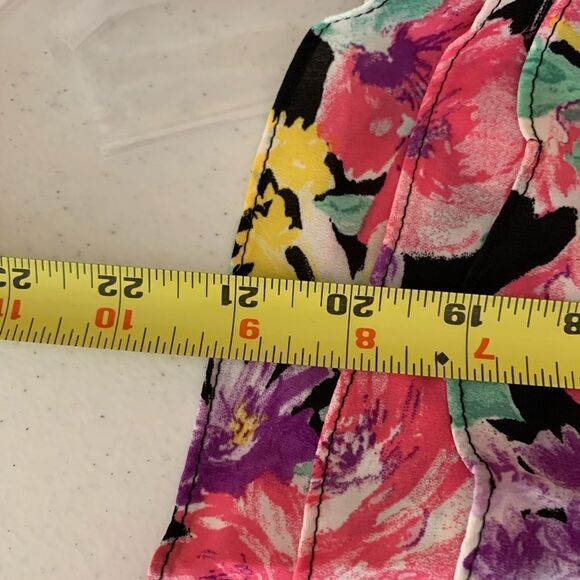 Leyden floral blouse  - Picture 8 of 11